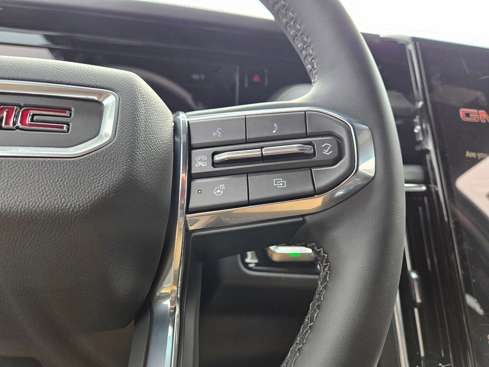 New 2026 GMC Yukon Elevation image 13