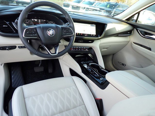 Certified 2022 Buick Envision Avenir w/ Technology Package II image 19