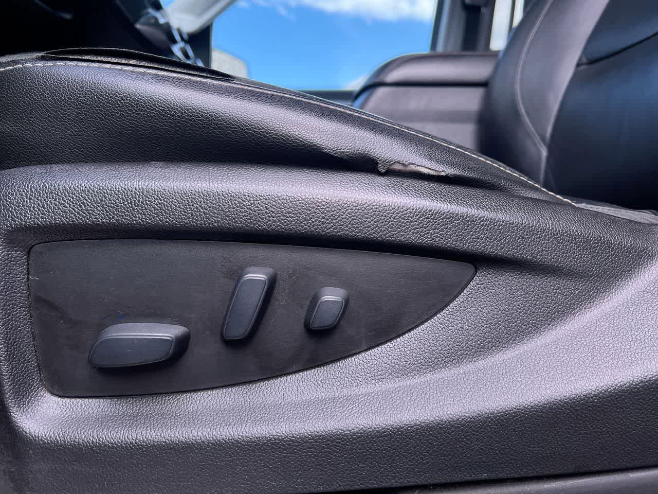 Used 2019 Chevrolet Suburban LT AWD/4WD image 12