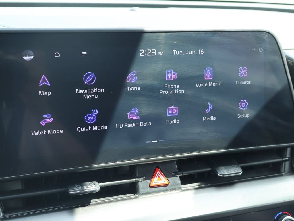 Used 2025 Kia Sportage EX AWD/4WD image 35