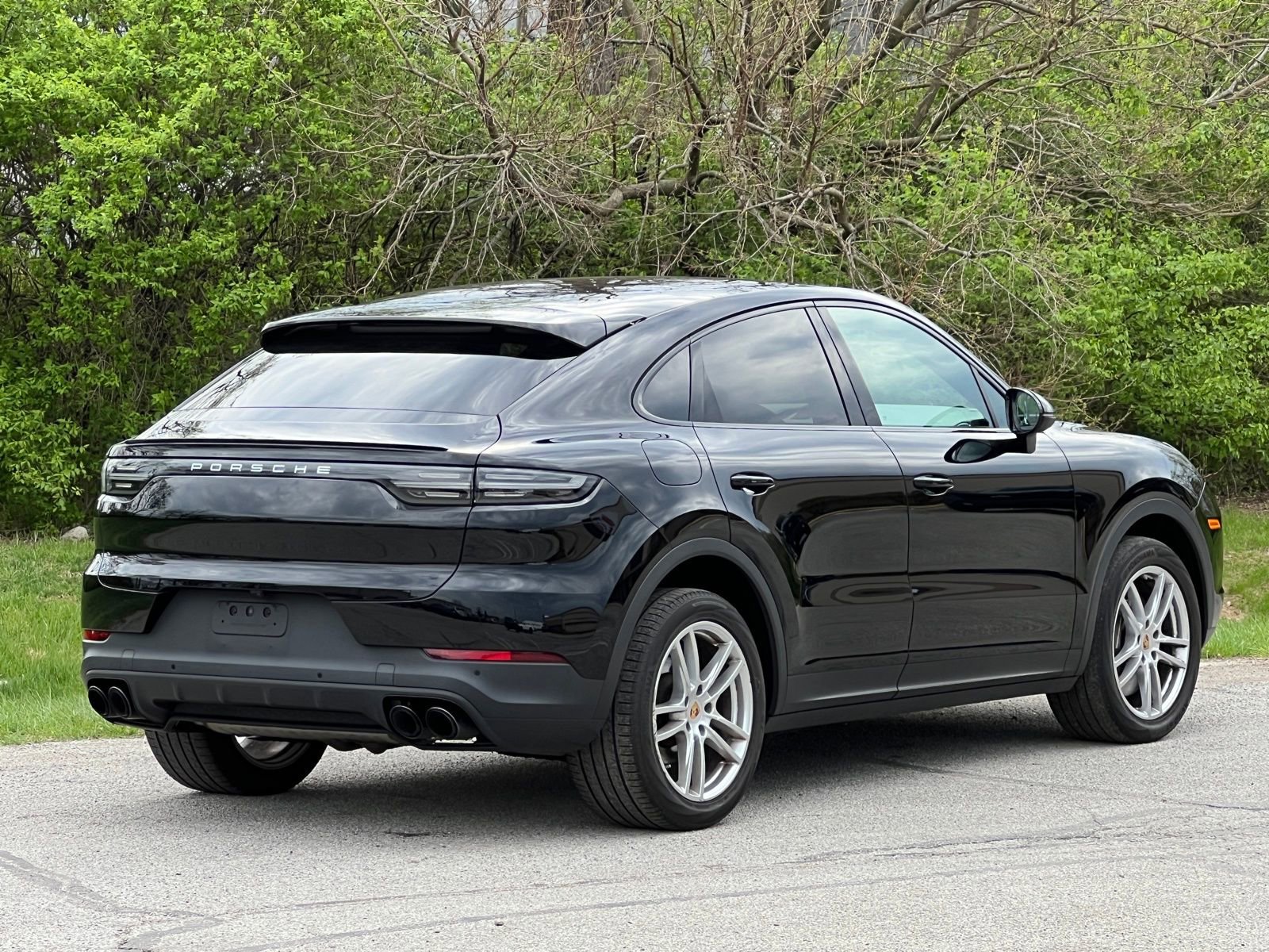 Certified 2023 Porsche Cayenne Coupe AWD/4WD image 6