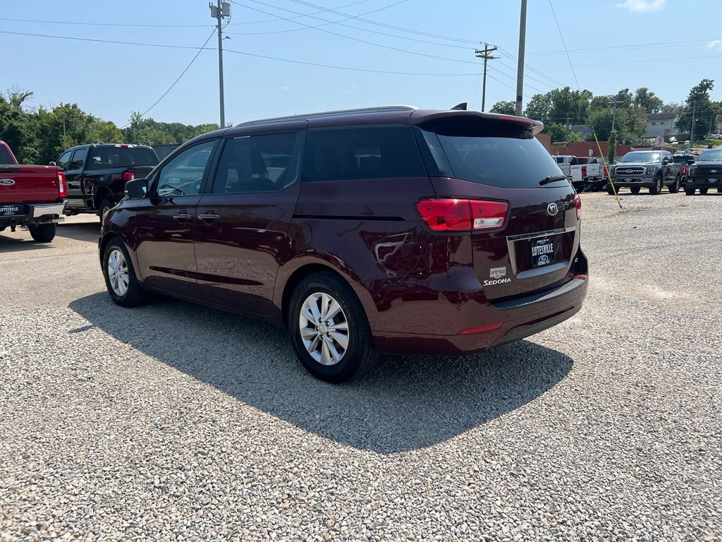 Used 2015 Kia Sedona LX w/ LX Convenience Package FWD image 6