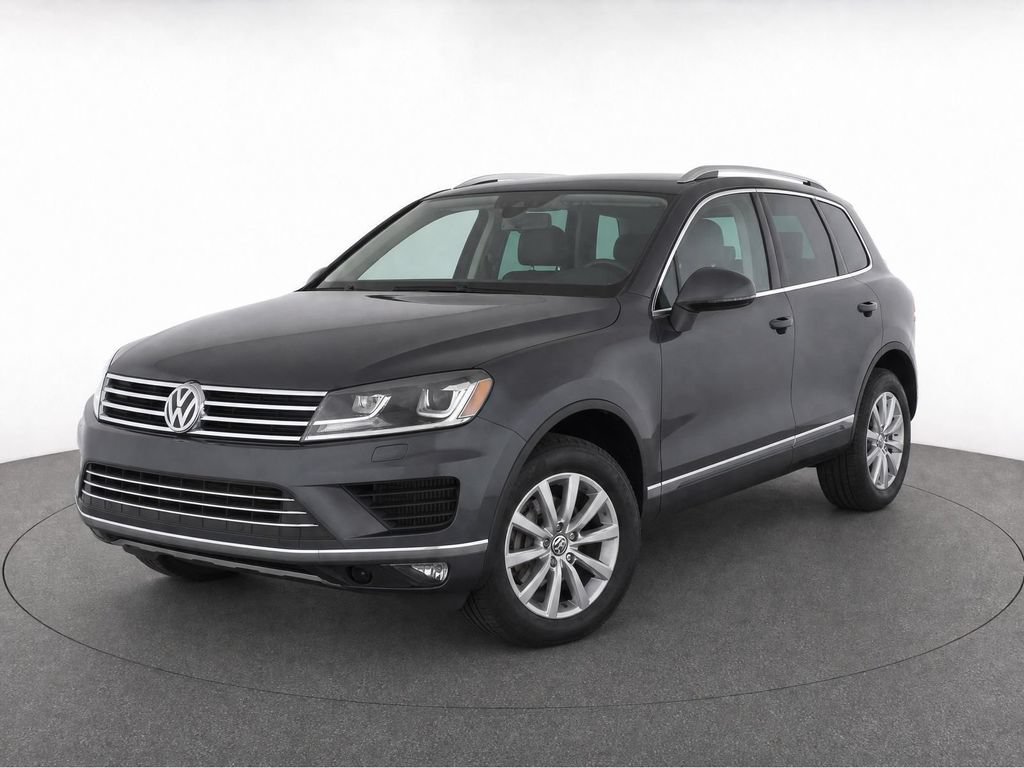 Used 2016 Volkswagen Touareg Sport AWD/4WD image 2
