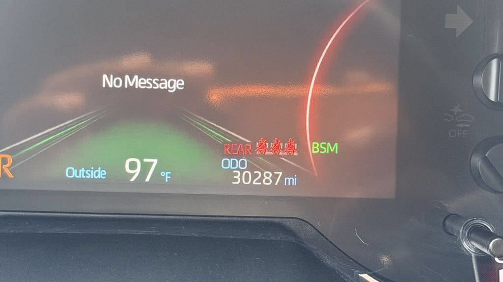 Used 2025 Toyota RAV4 XLE FWD image 21