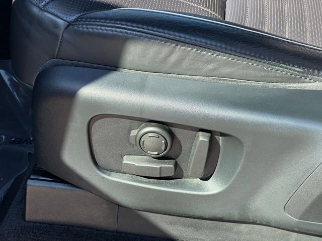 Used 2019 Land Rover Discovery HSE Luxury AWD/4WD image 29