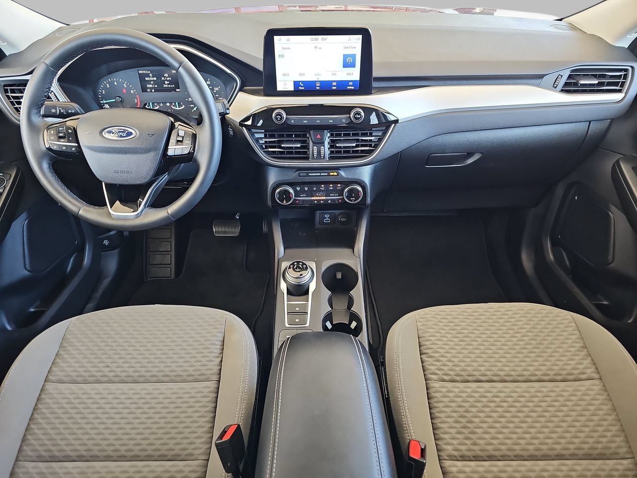 Used 2022 Ford Escape SE w/ SE Sport Appearance Package FWD image 11