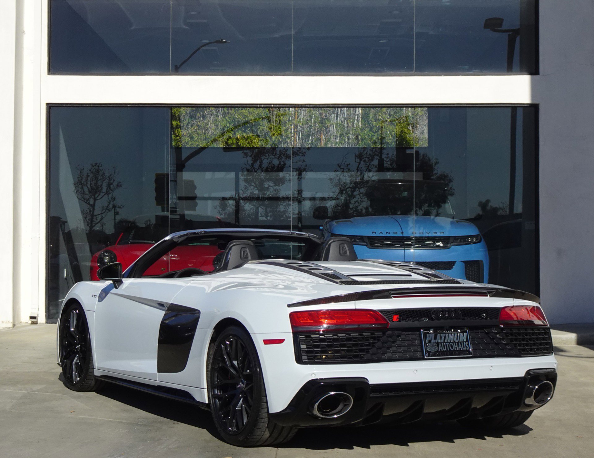 Used 2020 Audi R8 V10 w/ Carbon Exterior Package AWD/4WD image 5