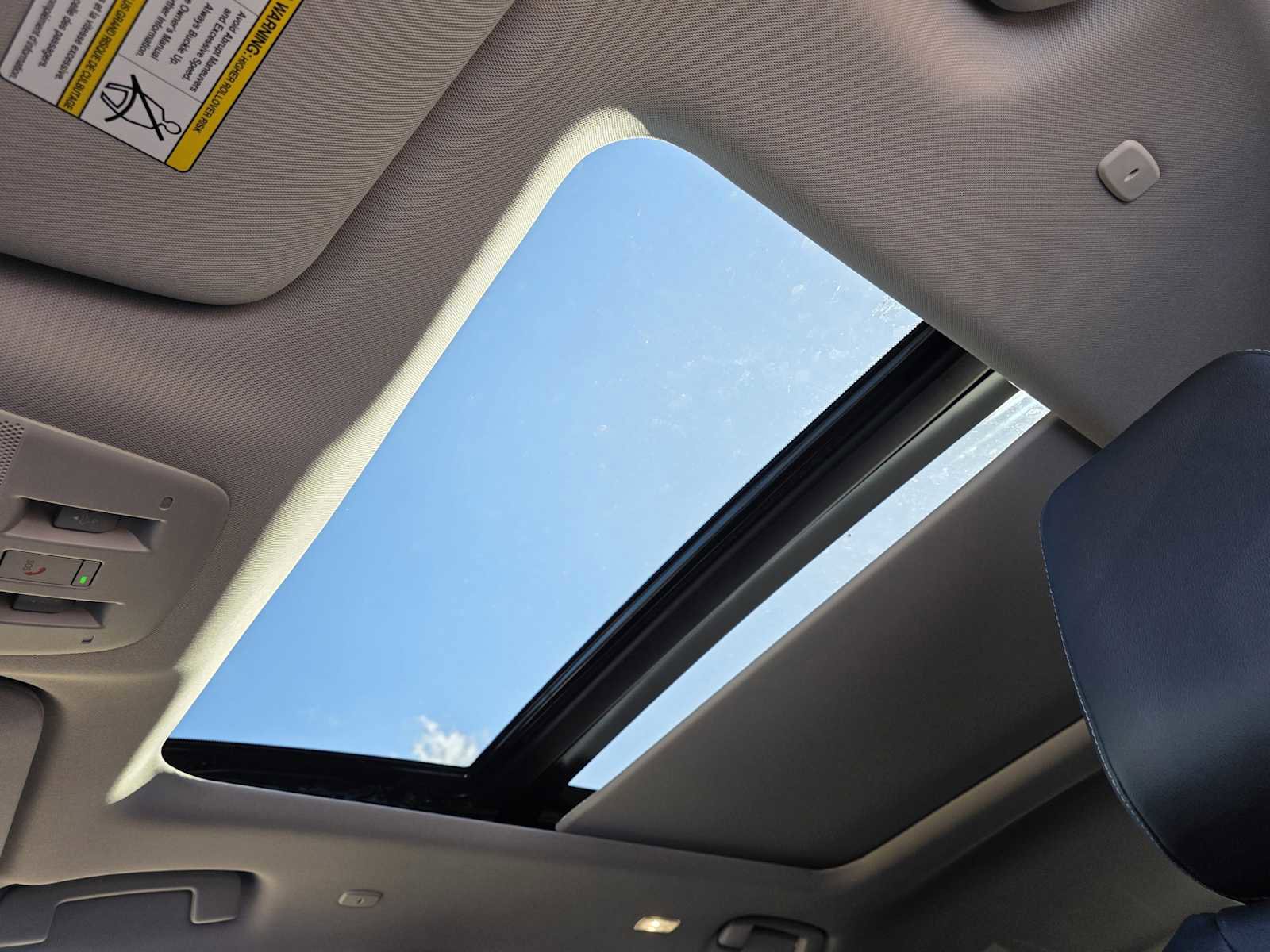 Used 2025 Nissan Murano SL image 10