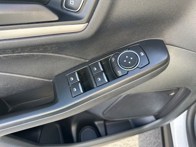 Used 2022 Ford Escape SE image 9