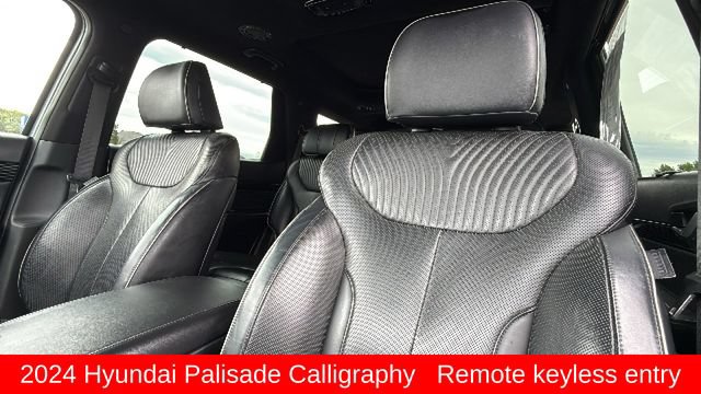 Used 2024 Hyundai Palisade Calligraphy AWD/4WD image 11