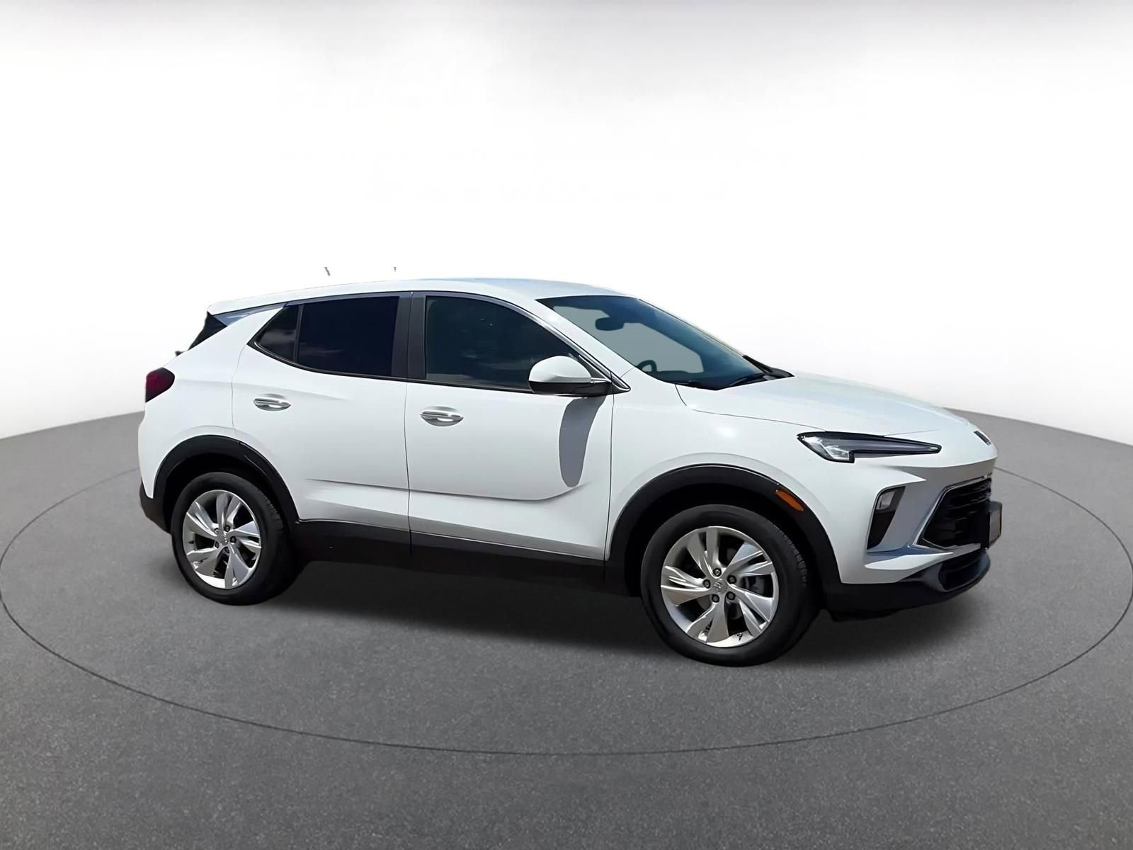 Used 2025 Buick Encore GX Preferred image 2