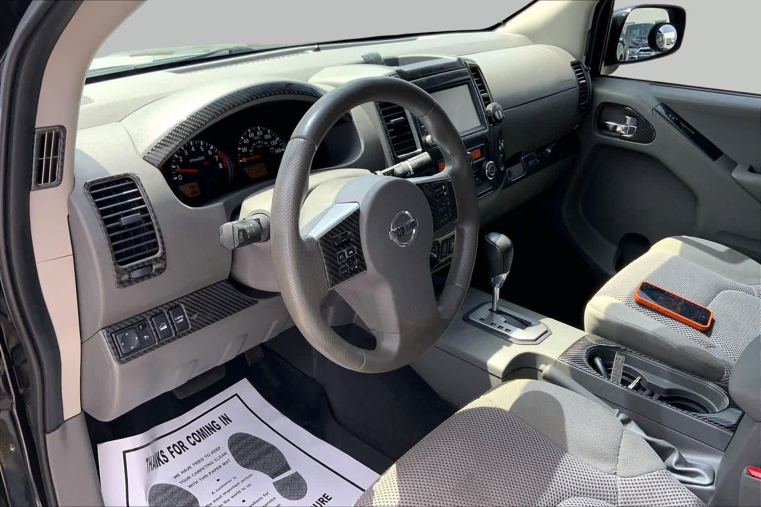 Used 2020 Nissan Frontier SV w/ Midnight Edition Floor Mats AWD/4WD image 18