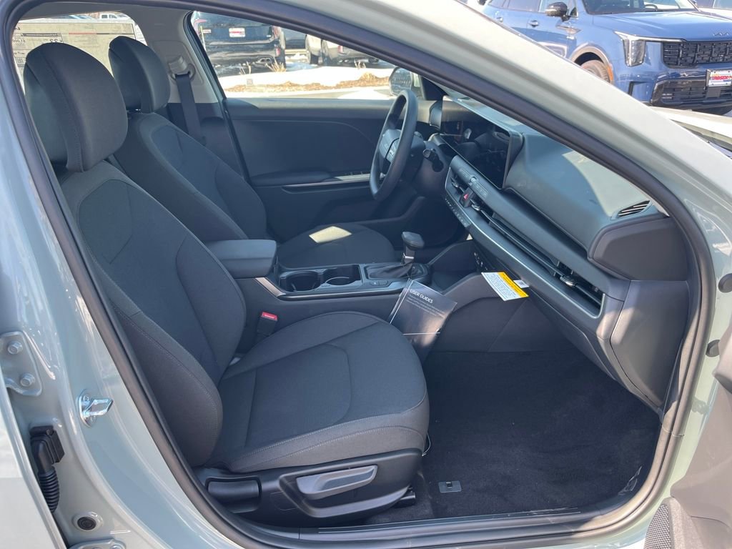 New 2026 Kia K4 LXS image 15