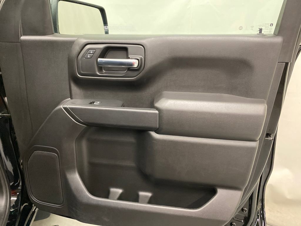 Used 2023 Chevrolet Silverado 1500 Custom image 11