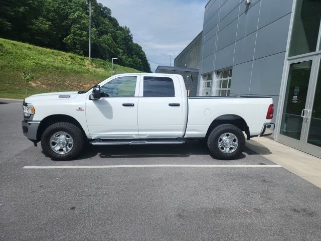 Used 2024 RAM 2500 Tradesman w/ Chrome Appearance Group AWD/4WD image 4