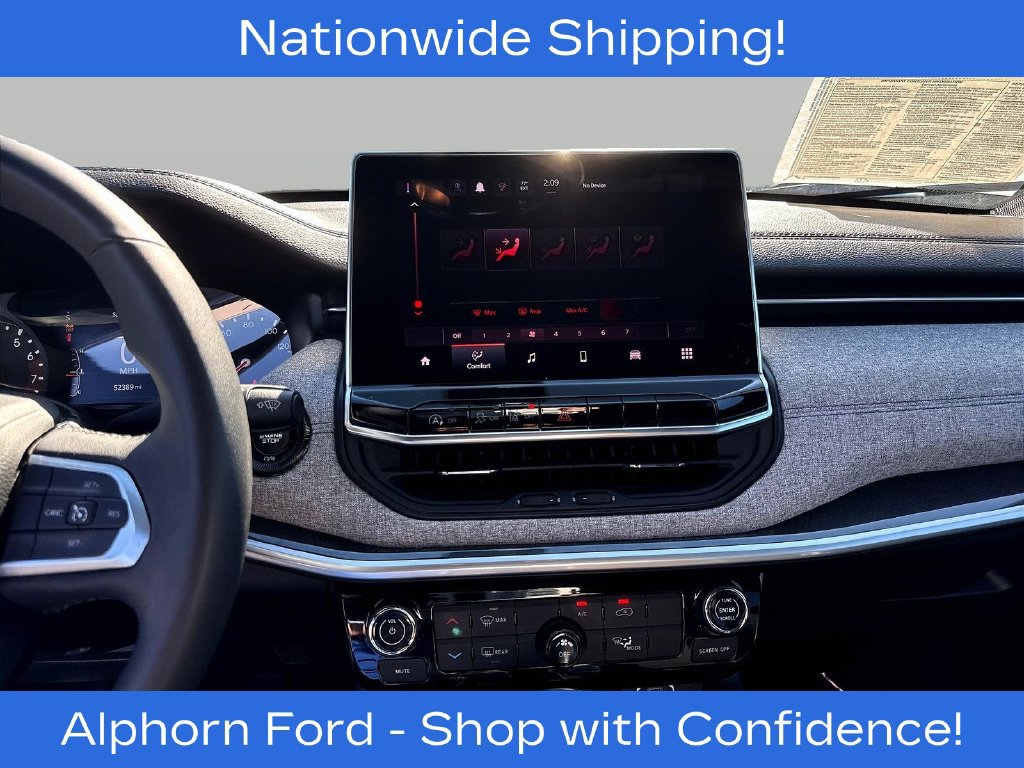 Used 2024 Jeep Compass Latitude AWD/4WD image 11