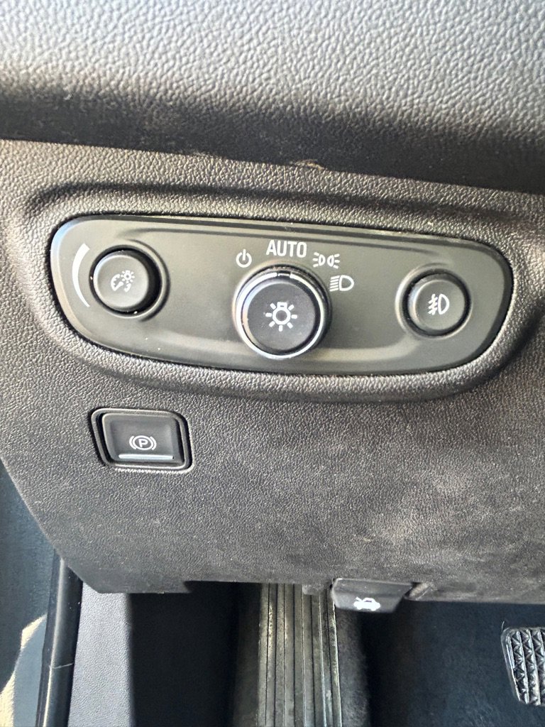 Used 2019 GMC Terrain Denali w/ Driver Alert Package II image 15