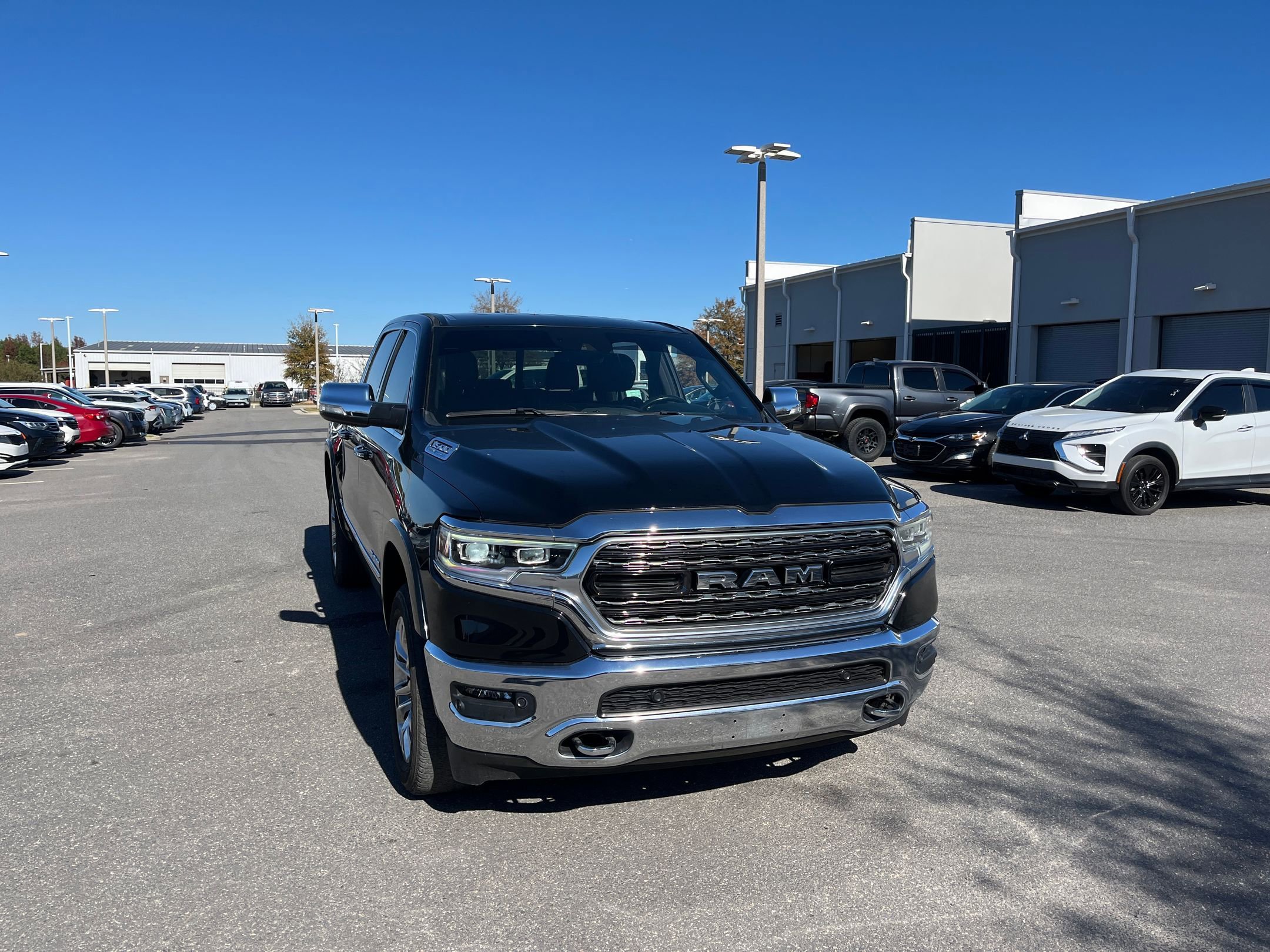 Used 2022 RAM 1500 Limited image 2