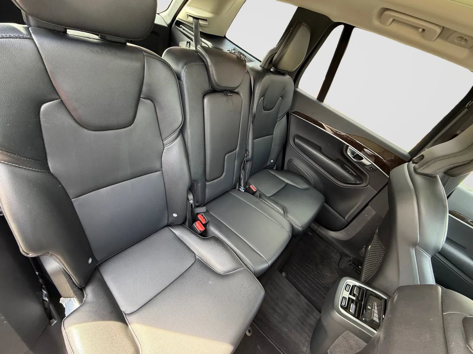 Used 2019 Volvo XC90 T5 Momentum AWD/4WD image 19