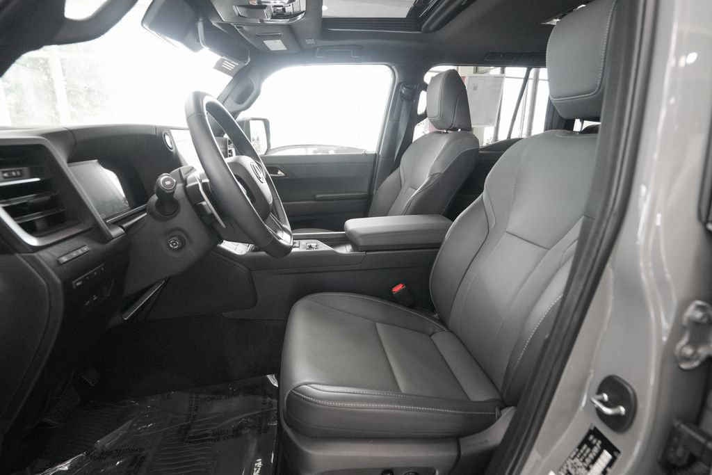 Certified 2026 Lexus GX 550 w/ Accessory Package (2T) AWD/4WD image 7