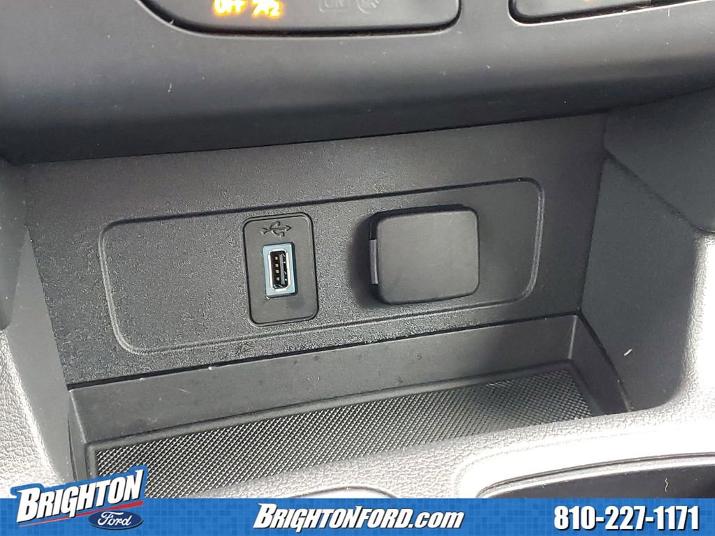 Used 2019 Ford Escape SE image 25