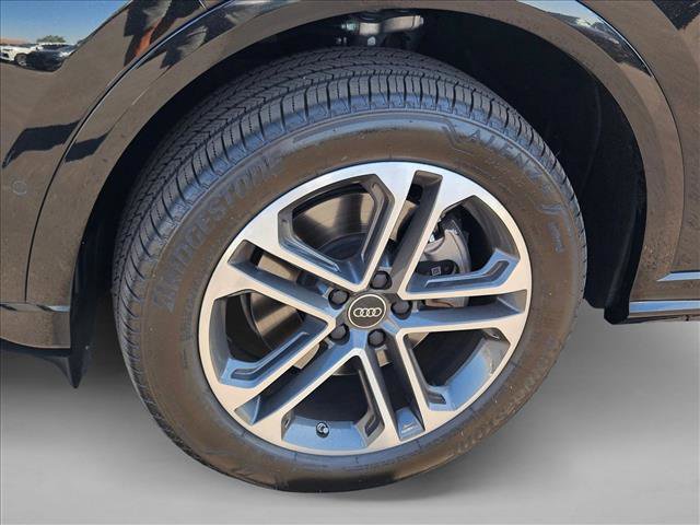Used 2025 Audi Q5 Premium w/ Convenience Package AWD/4WD image 24