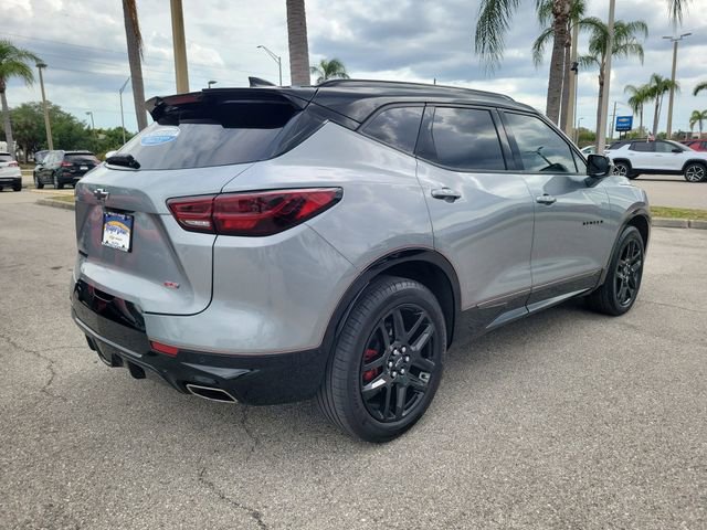 Certified 2025 Chevrolet Blazer RS w/ Driver Confidence II Package FWD image 4