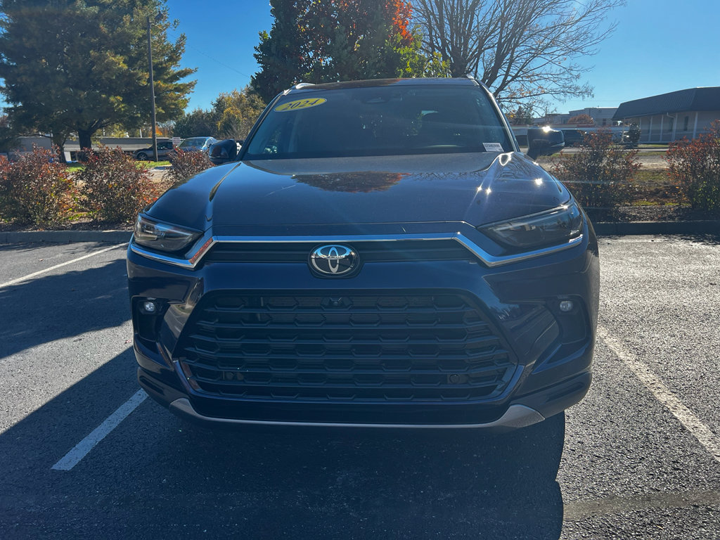 Used 2024 Toyota Grand Highlander Limited image 6