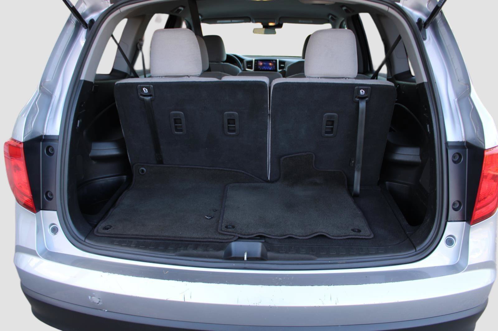 Used 2016 Honda Pilot EX image 32