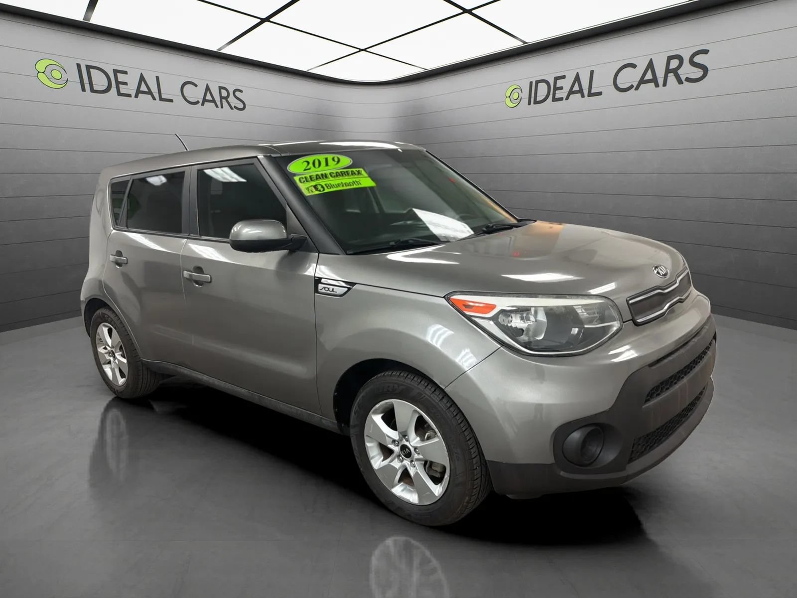 Used 2019 Kia Soul FWD image 3