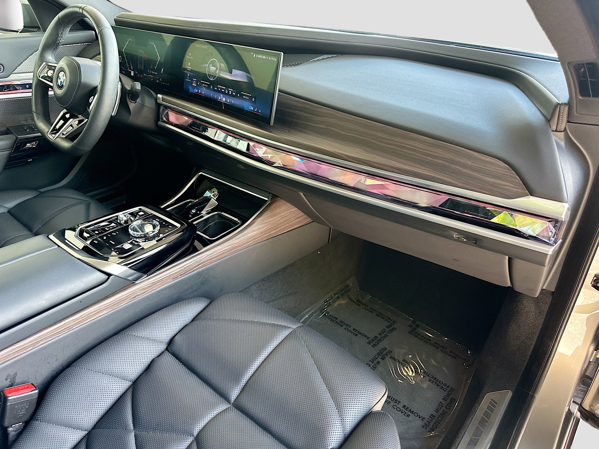 Certified 2023 BMW 740i w/ Parking Assistance Package RWD image 31