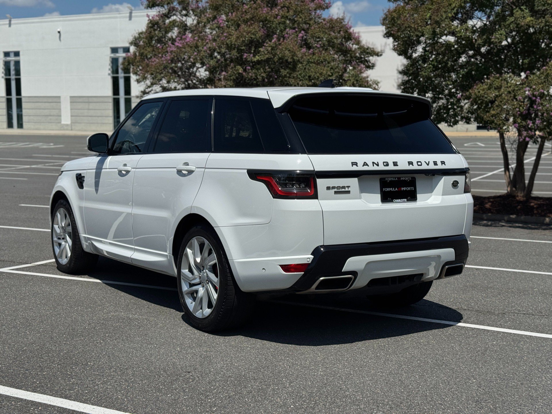 Used 2019 Land Rover Range Rover Sport Supercharged AWD/4WD image 8