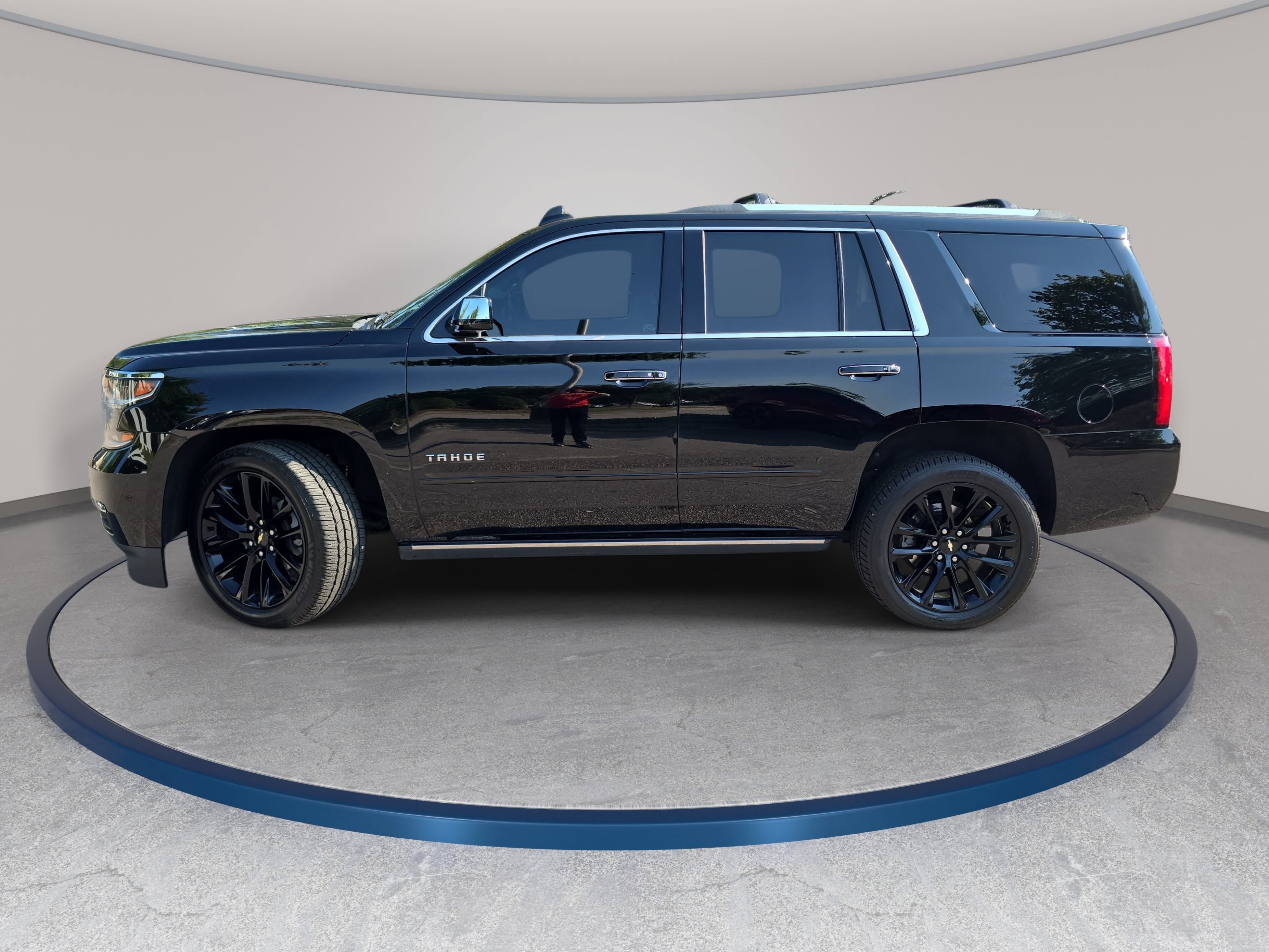 Used 2019 Chevrolet Tahoe Premier w/ Premier Plus Edition AWD/4WD image 8