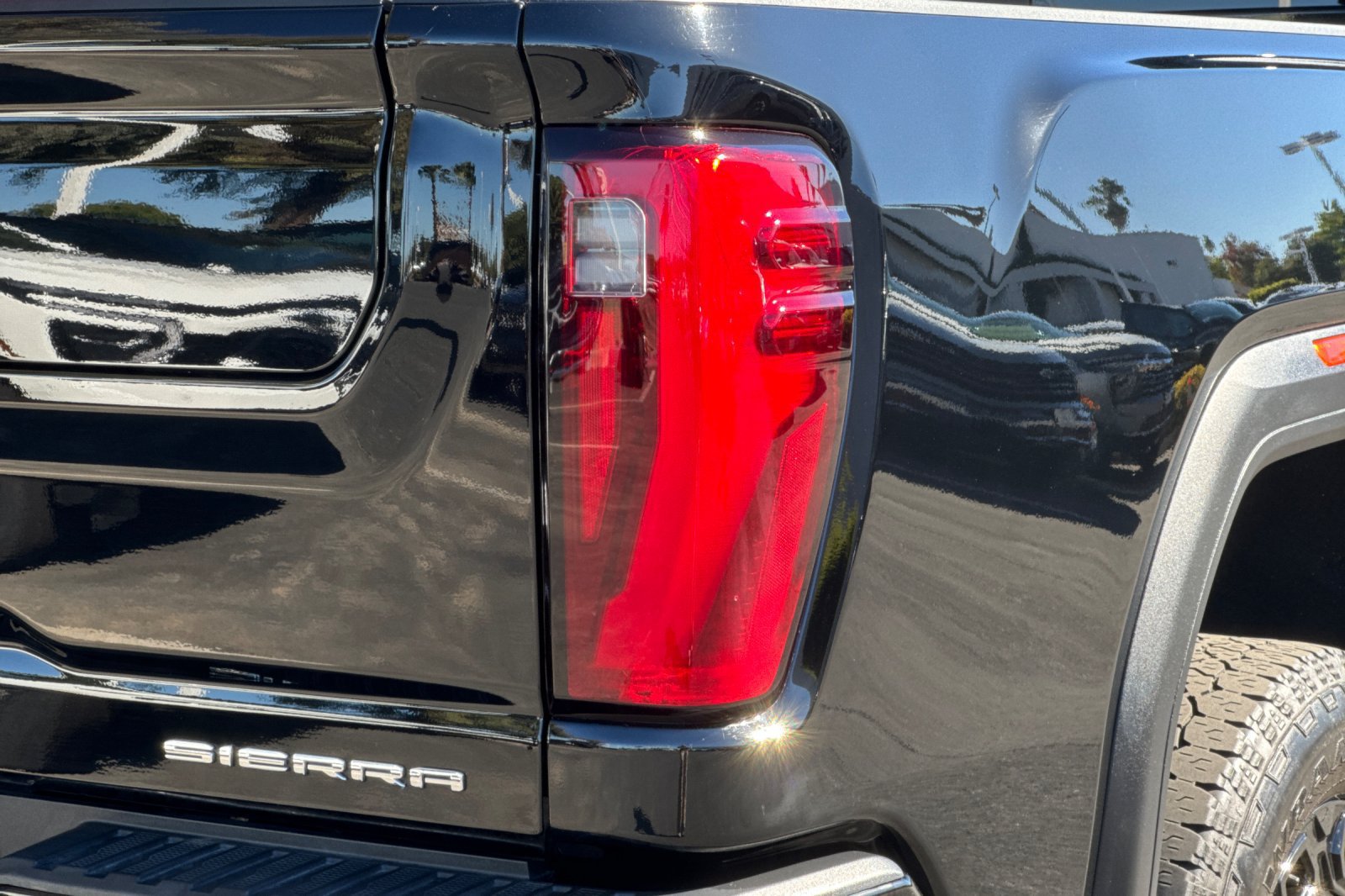 Used 2024 GMC Sierra 2500 Denali w/ Denali Reserve Package AWD/4WD image 47