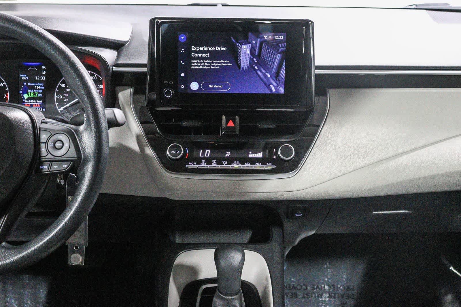 Certified 2025 Toyota Corolla LE FWD image 14