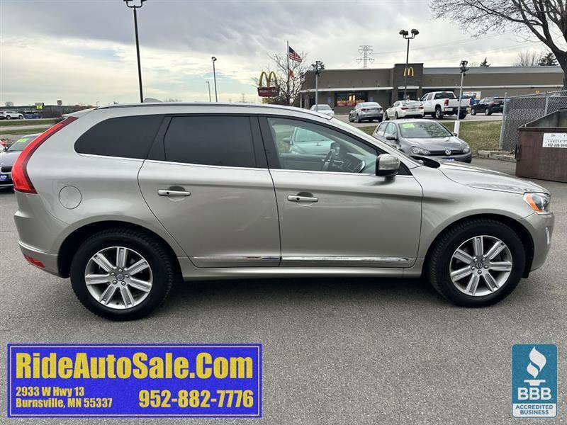 Used 2016 Volvo XC60 T6 w/ Proximity Package AWD/4WD image 4
