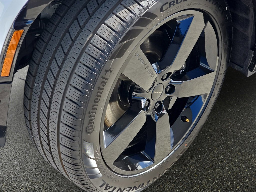 New 2026 Land Rover Defender 110 V8 image 33