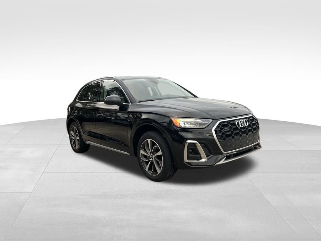 Used 2023 Audi Q5 2.0T Premium w/ Convenience Package image 7