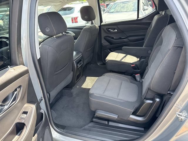 Used 2019 Chevrolet Traverse LT FWD image 16