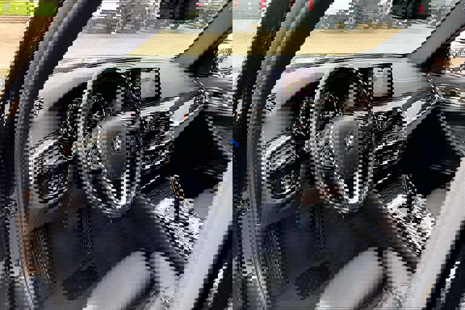 Used 2019 BMW 530i w/ Convenience Package image 17