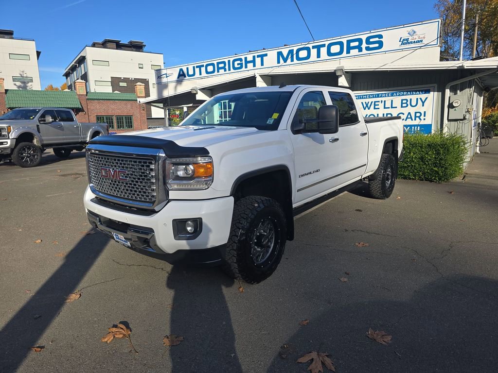 Used 2015 GMC Sierra 3500 Denali image 2