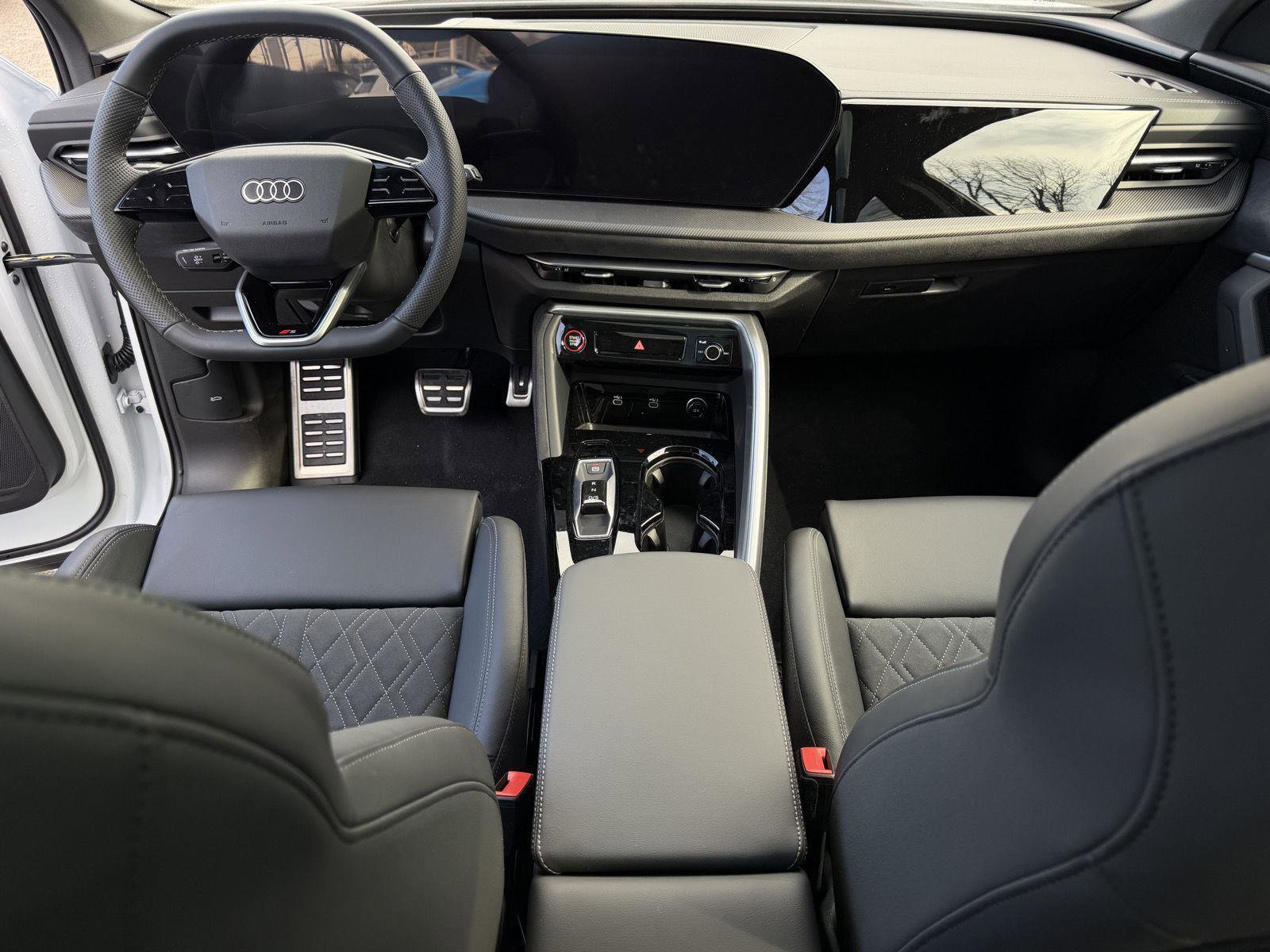 New 2025 Audi SQ5 Premium Plus image 16