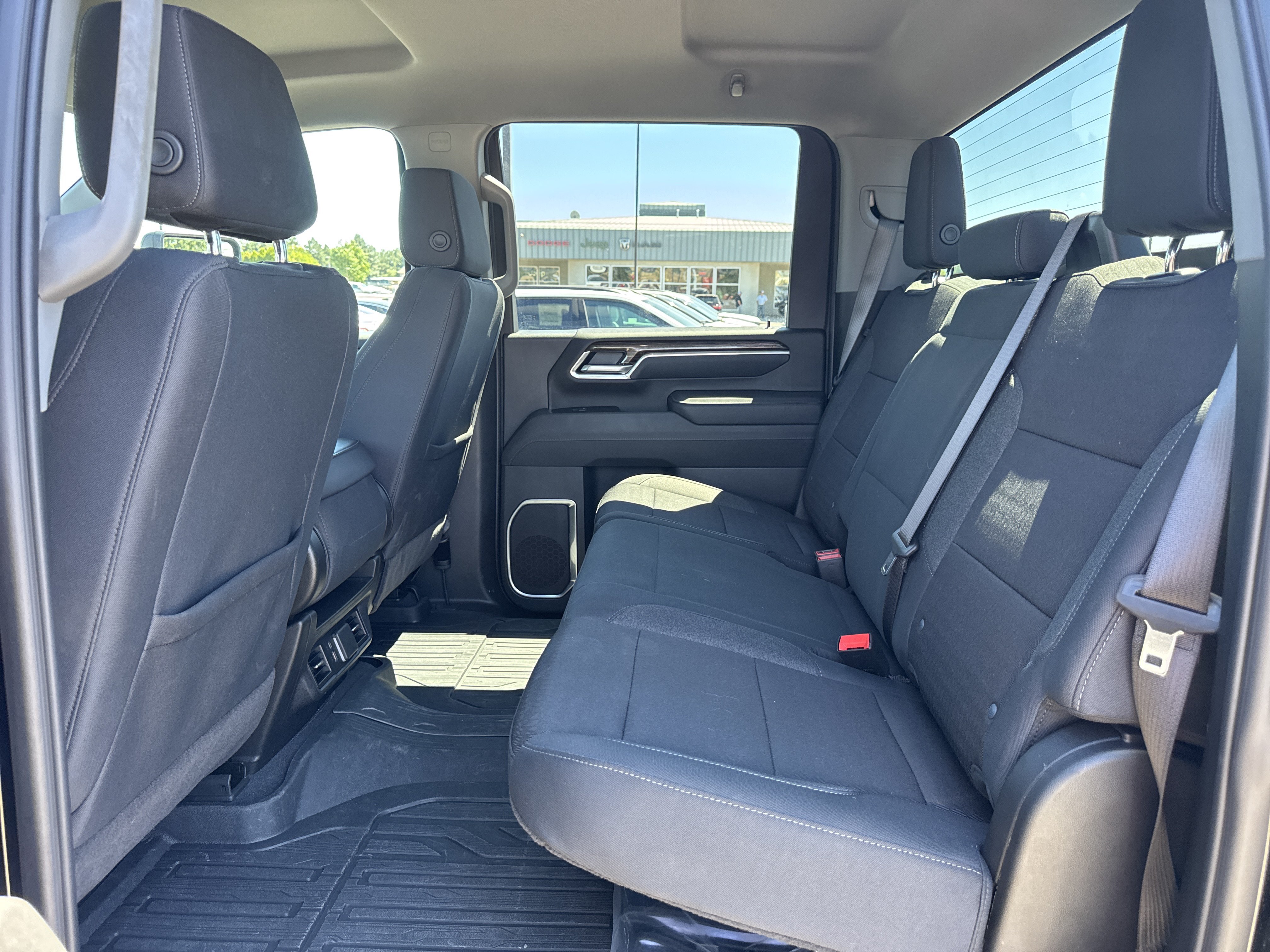 Used 2025 GMC Sierra 3500 SLE AWD/4WD image 23