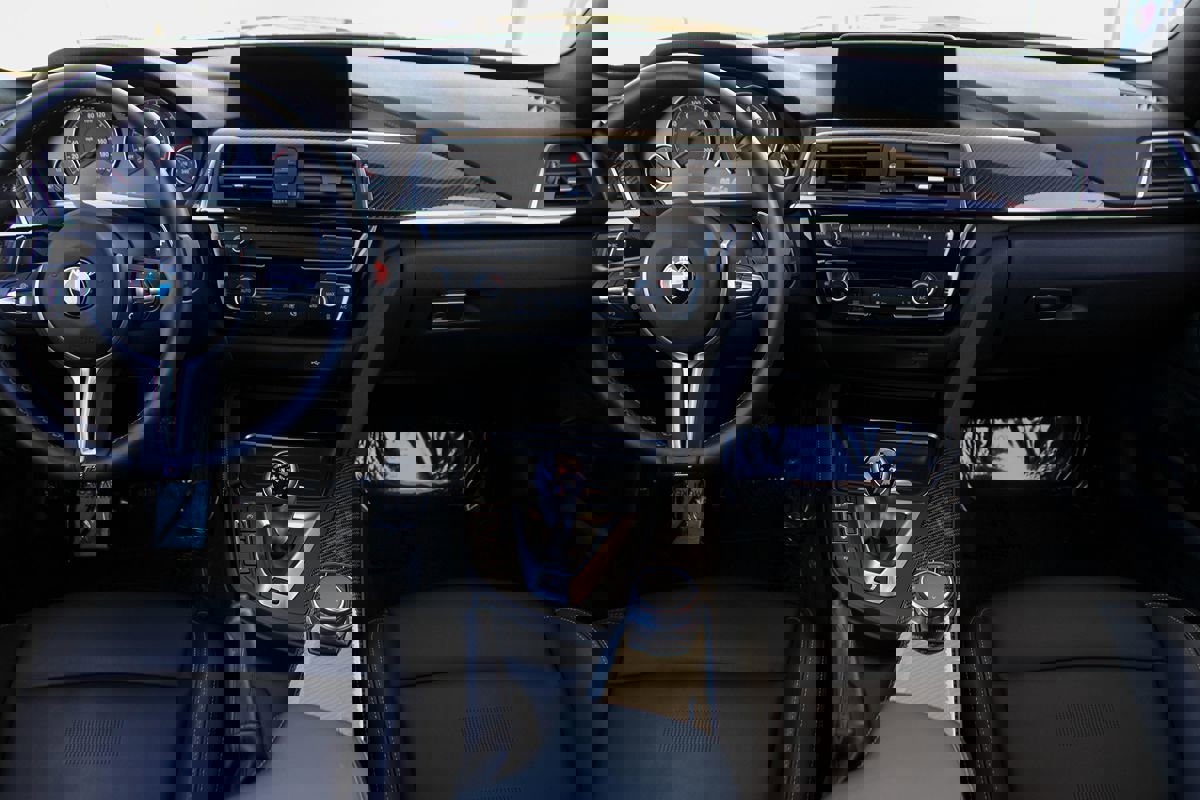 Used 2020 BMW M4 Coupe w/ Competition Package image 16