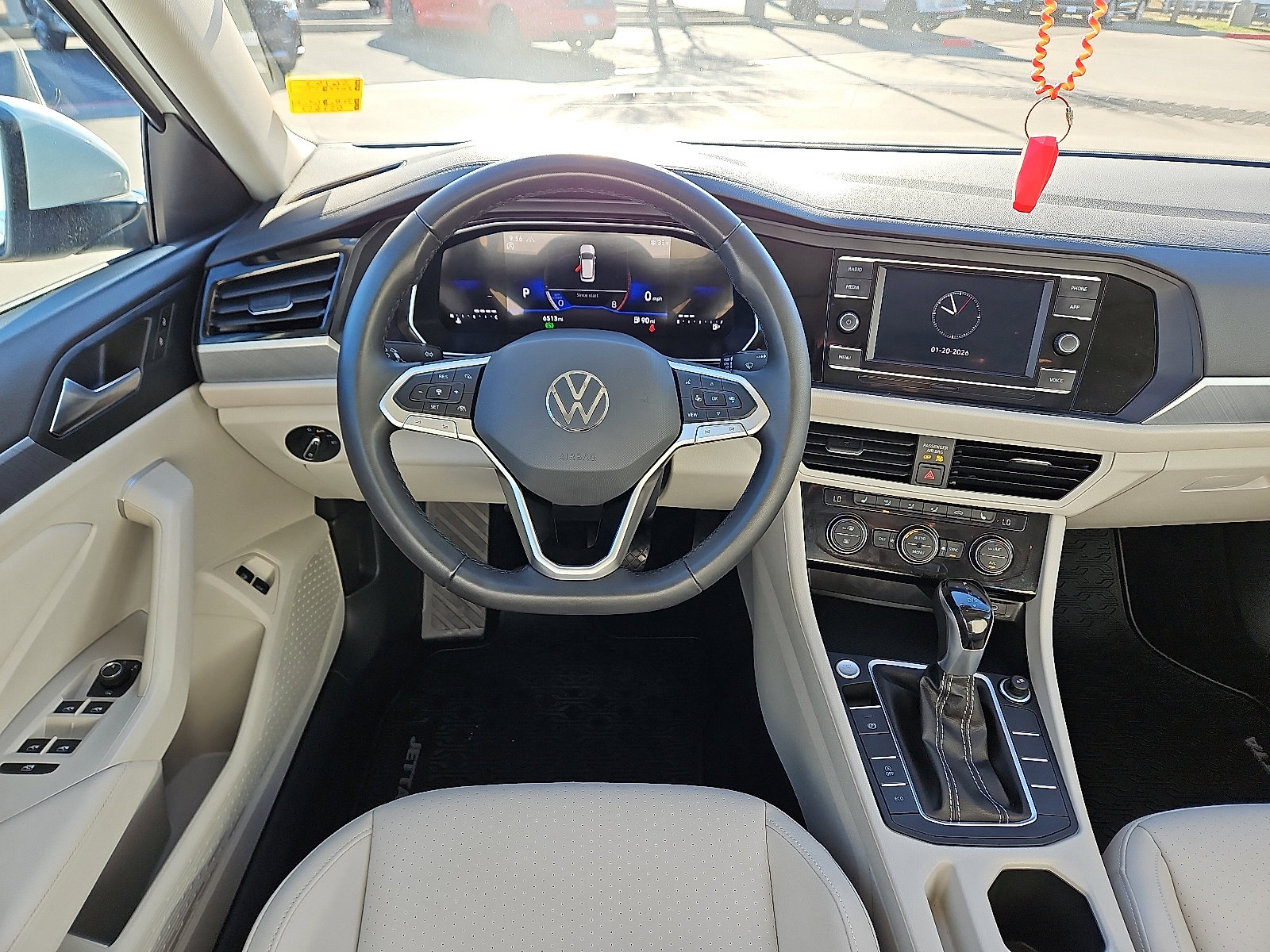 Certified 2024 Volkswagen Jetta SE image 7