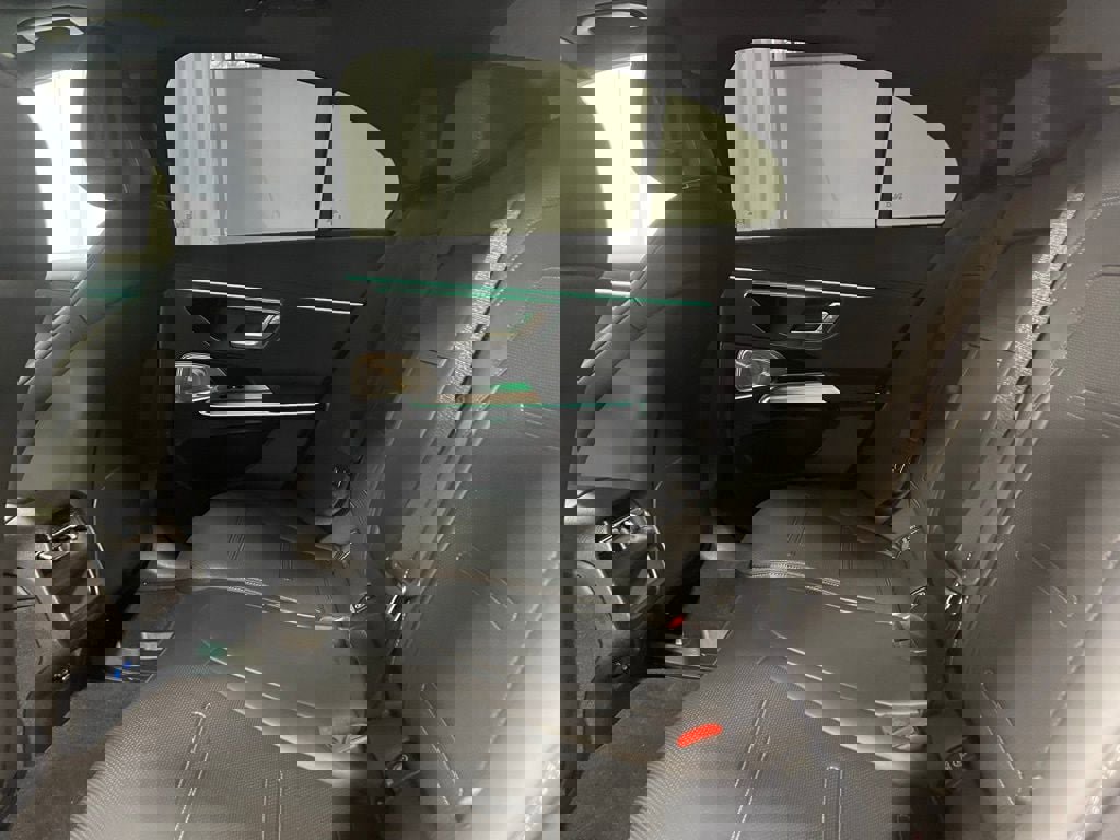 Certified 2025 Mercedes-Benz E 53 AMG e 4MATIC Sedan w/ Driver Assistance Package image 25