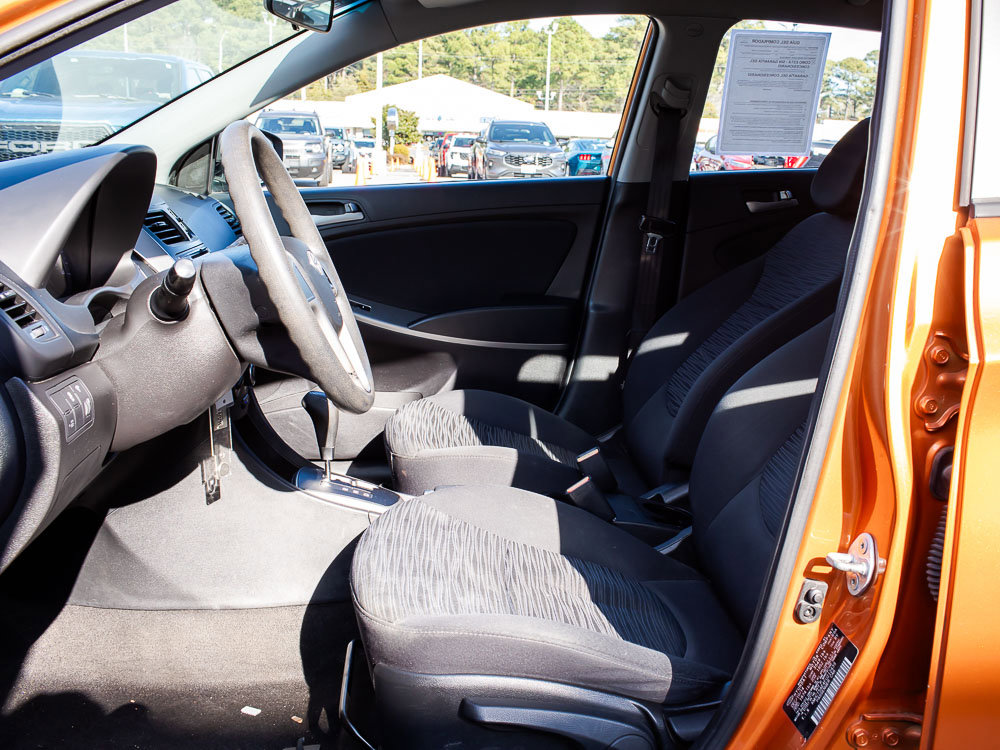 Used 2015 Hyundai Accent GS image 16