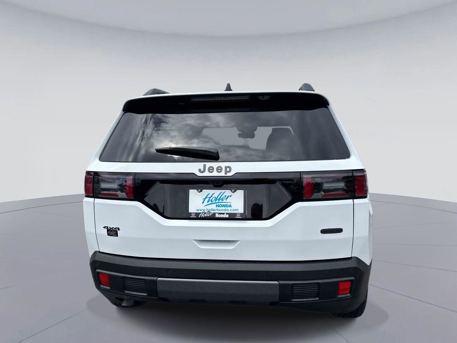 Used 2026 Jeep Cherokee Overland AWD/4WD image 5