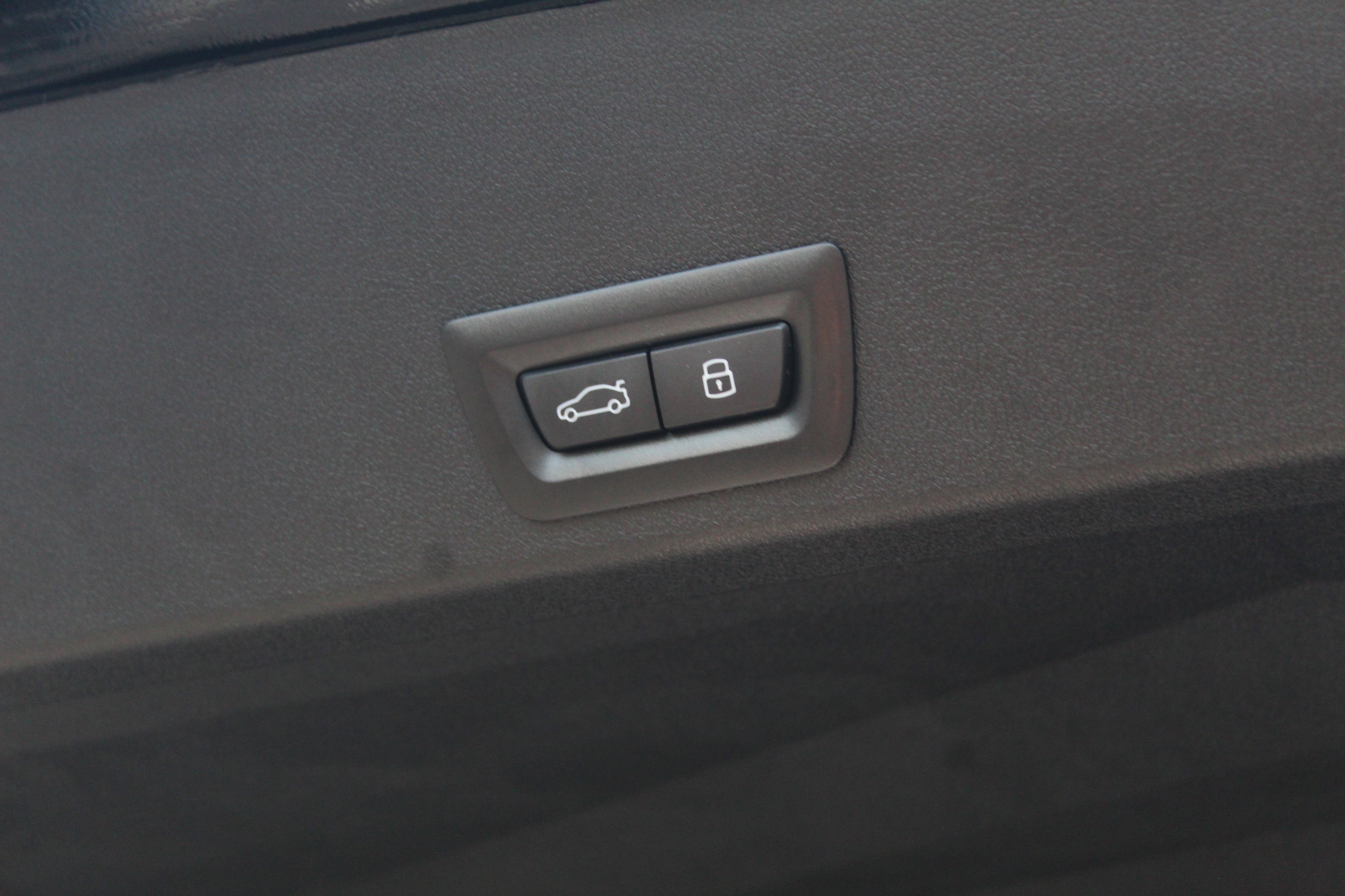 New 2026 BMW XM Label Red image 8