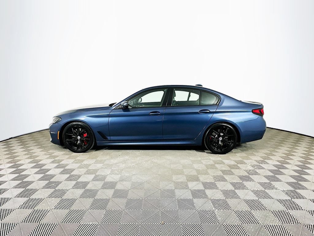 Used 2023 BMW M550i xDrive w/ Executive Package AWD/4WD image 5